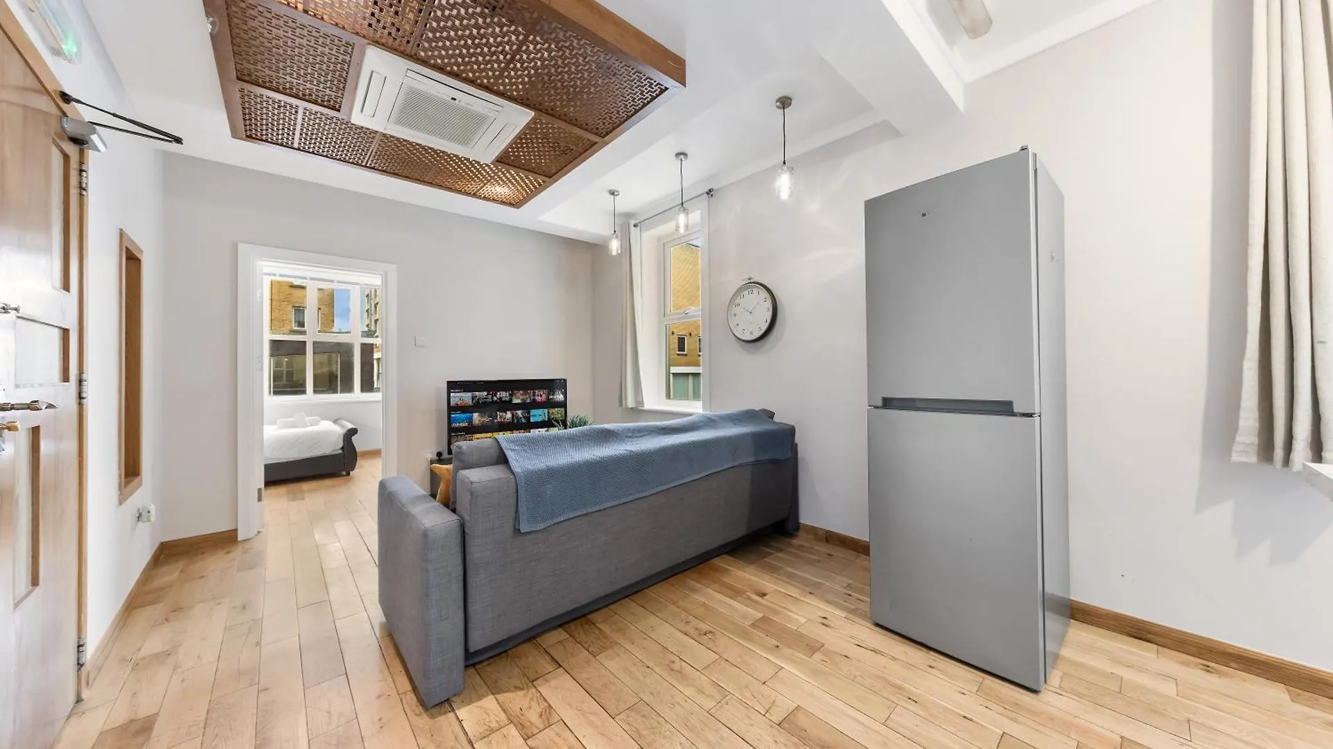 Stylish 1 Bed Canary Wharf Apt - Perfect For Corporate & Tourists London