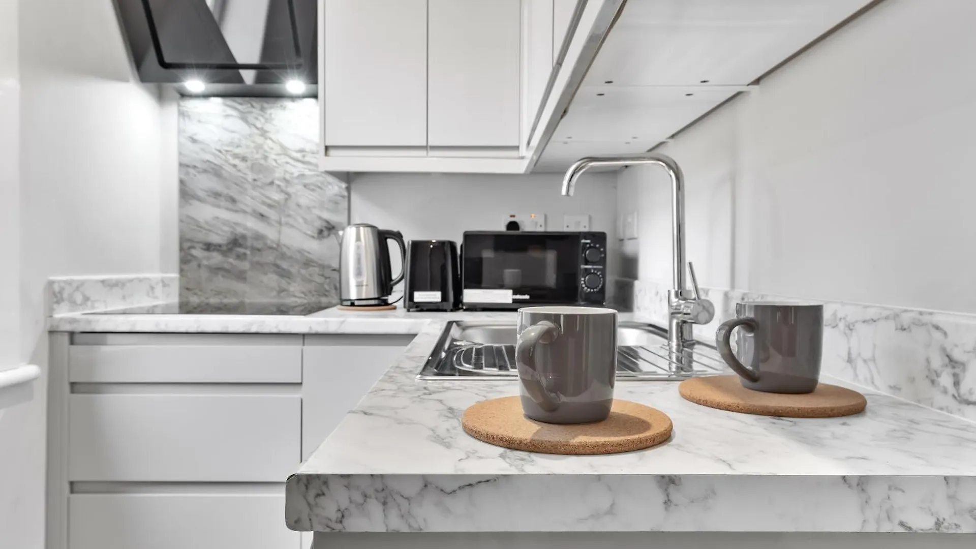 Stylish 1 Bed Canary Wharf Apt - Perfect For Corporate & Tourists London